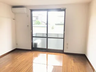 シャーメゾン砂押南【1階】の居間