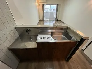 エレガンス11【4階】のキッチン