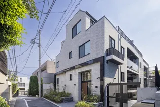 クレアーレ上目黒諏訪山【2階】の外観