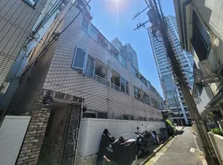 東京都新宿区四谷4【マンション】の外観