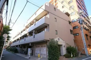 東京都新宿区四谷坂町【マンション】の外観