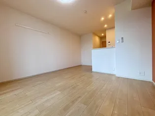 ジラソーレ M【1階】の居間