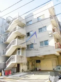 RALPH【2階】の外観