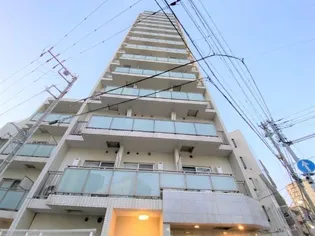 ドゥーエ国府台【3階】の外観