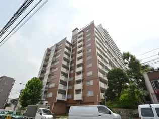 クレセントマンションの外観