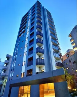 ウィルローズ市谷柳町【3階】の外観