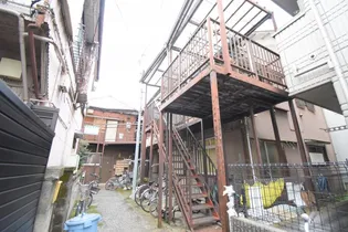 神奈川県川崎市川崎区貝塚2【アパート】の外観