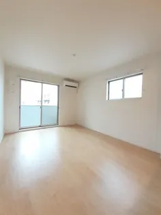 ラフォルテ I【1階】の居間