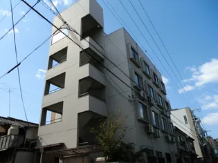 南波ロイヤルハイツ【3階】の外観