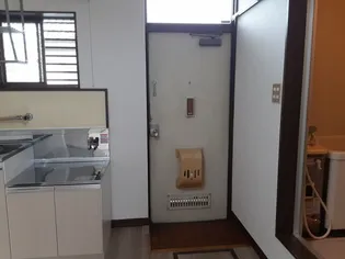 めじろハイツ【2階】の玄関