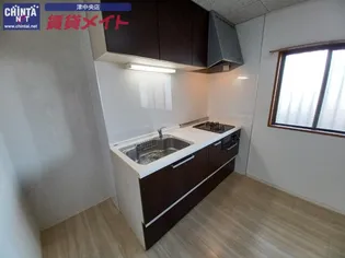 ガーデンヒルズ1号館【1階】のキッチン