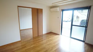 ブランシュ富田A【1階】の居間