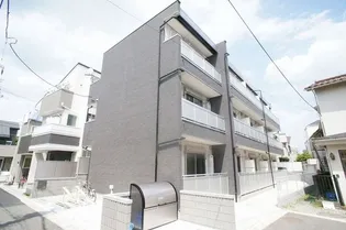 リブリ・泉【3階】の外観