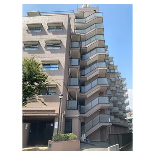 中銀田園調布マンション【3階】の外観