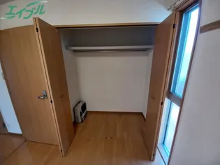 グリーンタウン伍番館【2階】の内装