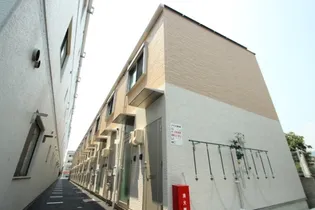 ポルトボヌール弐番館【1階】の外観