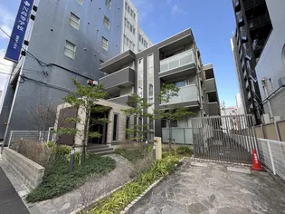 イーストナイン【1階】の外観