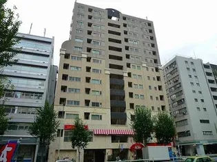 グランカーサ新宿御苑【9階】の外観