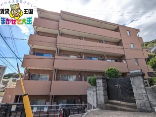 セントポリア泉【4階】の外観