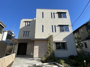 グラティチュード【1階】の外観