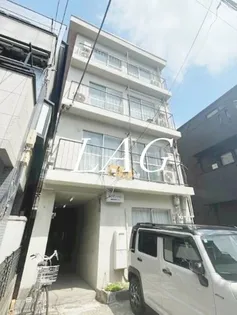 渡辺マンション【1階】の外観