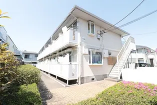 ルミエール西府 A【1階】の外観