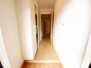 桜ガルデンII【1階】の玄関