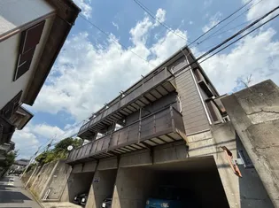 マリンヒルズ【2階】の外観