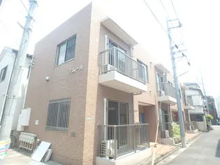 アムール【1階】の外観