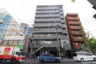 ロイヤルクィーンズパーク吹田片山町【9階】の外観