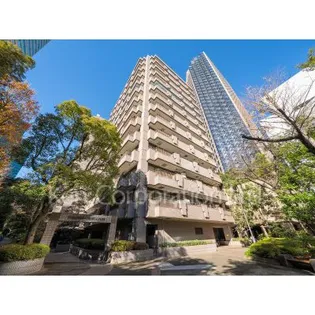 城山トラストコート【7階】の外観