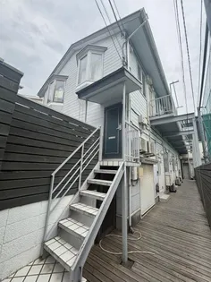 ウイング塩山【2階】の外観