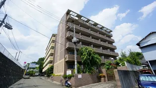 プルメリアガーデン【6階】の外観