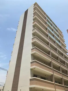 マンションはりげん鳳【6階】の外観