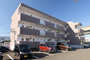 ロイヤルヒルズ南仙北【3階】の外観