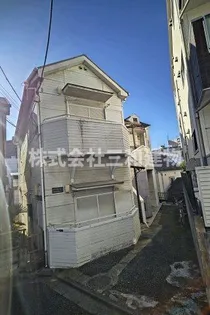 ホワイトハイツ【2階】の外観