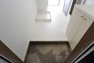 メゾン・ヌーボーNo.5【2階】の玄関