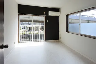 メゾン・ヌーボーNo.5【2階】の居間