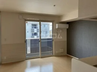 TIARA II【2階】の居間