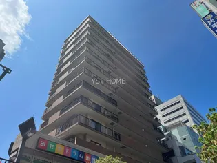 クレッセント三鷹【11階】の外観