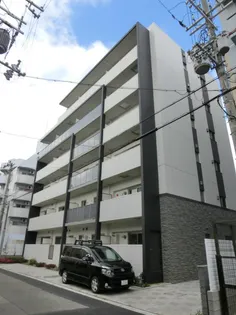 ラ・ルミエール塚本【6階】の外観