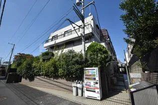 メイプルマンション【1階】の外観