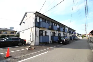 シャトル沖浜 C棟【1階】の外観