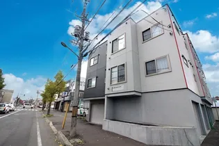 シンセリティ栄通【3階】の外観