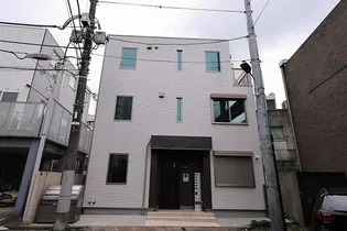 ルガロ西麻布【2階】の外観