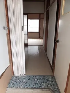 甲斐アパート(南春日)【2階】の玄関