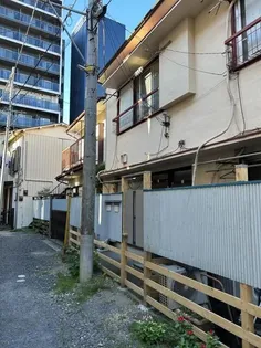 秋山アパートの画像