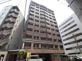 インプレイス中央【3階】の外観