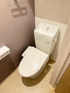 アン・リヴィール【1階】の内装