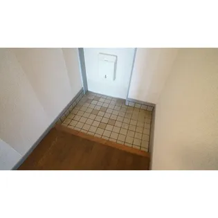 WEST5【2階】の玄関